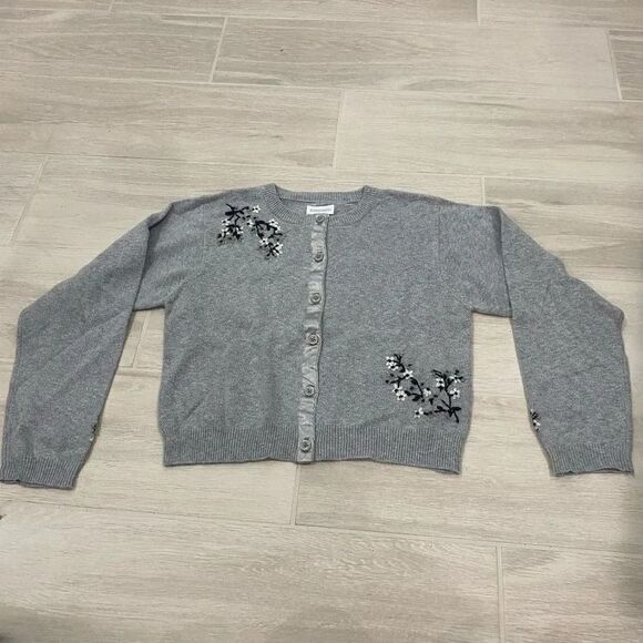 Gymboree Gray Sweater With Flowers - Picture 1 of 4